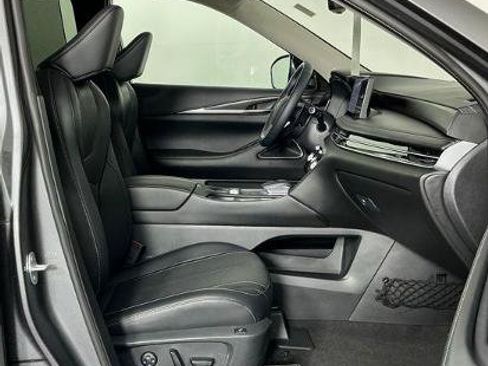 Certified 2023 INFINITI QX60 Sensory w/ Cargo Package AWD/4WD image 26
