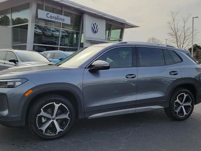 Certified 2025 Volkswagen Tiguan SE