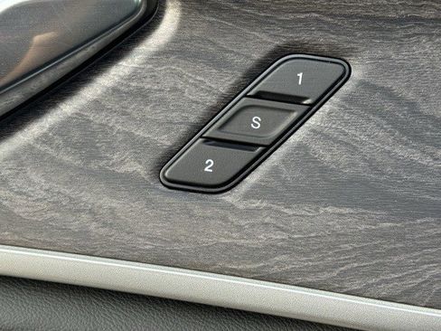 New 2025 Jeep Grand Cherokee L Limited image 10