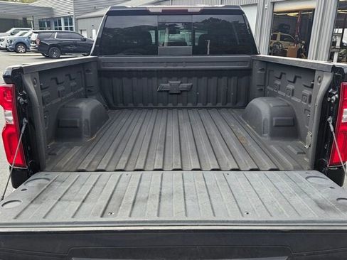 Used 2019 Chevrolet Silverado 1500 LT Trail Boss image 14