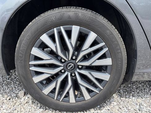 Used 2025 Nissan Altima 2.5 SV FWD image 29