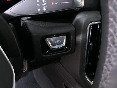 New 2026 GMC Yukon Denali w/ Sun & Power Step Package image 17