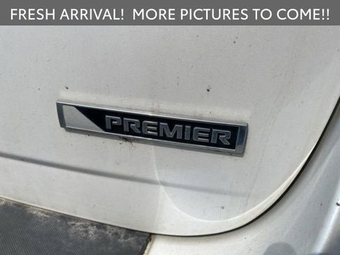 Used 2017 Chevrolet Equinox Premier w/ Enhanced Convenience Package FWD image 10