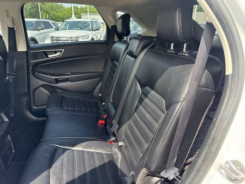 Used 2019 Ford Edge SEL w/ Equipment Group 201A AWD/4WD image 24