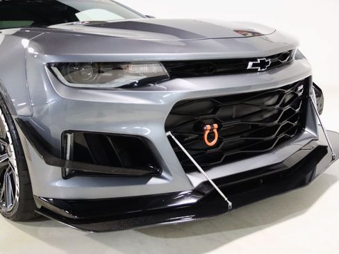 Used 2022 Chevrolet Camaro ZL1 RWD image 30