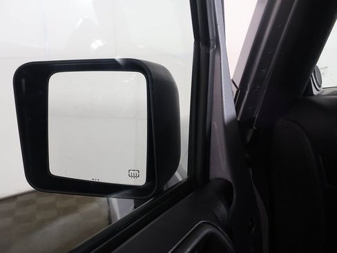 Used 2014 Jeep Wrangler Unlimited Sahara w/ Connectivity Group image 30