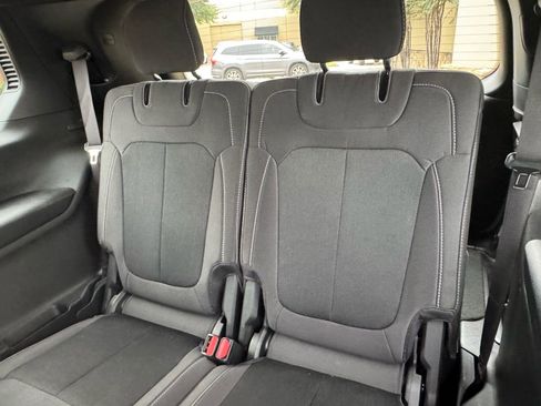 Used 2025 Jeep Grand Cherokee L Laredo w/ Luxury Tech Group I image 34