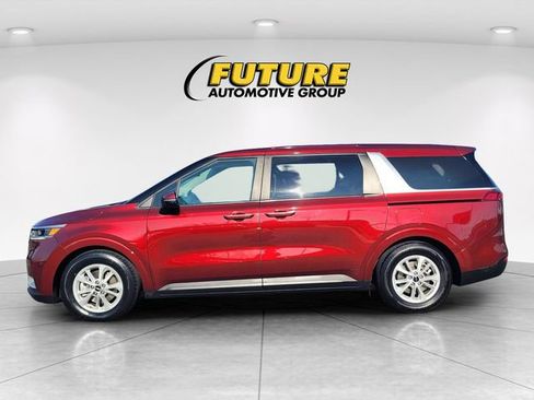 Used 2022 Kia Carnival LX image 6