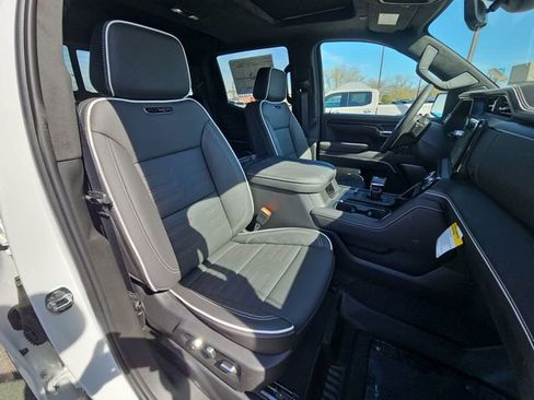 New 2026 GMC Sierra 1500 AT4X image 17