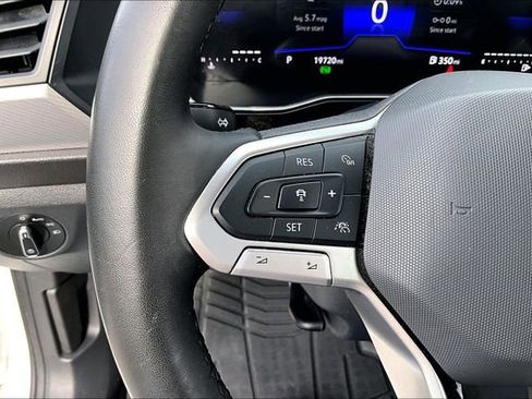 Used 2024 Volkswagen Jetta Sport image 10