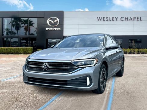 Used 2022 Volkswagen Jetta SEL FWD image 1