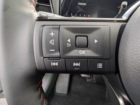 New 2026 Nissan Kicks SR w/ SR Premium Package AWD/4WD image 17