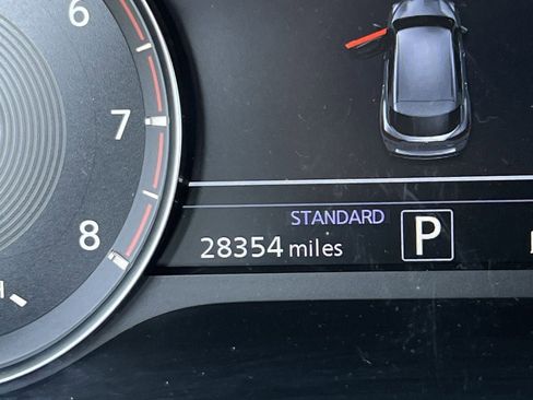 Used 2023 INFINITI QX50 Luxe image 11