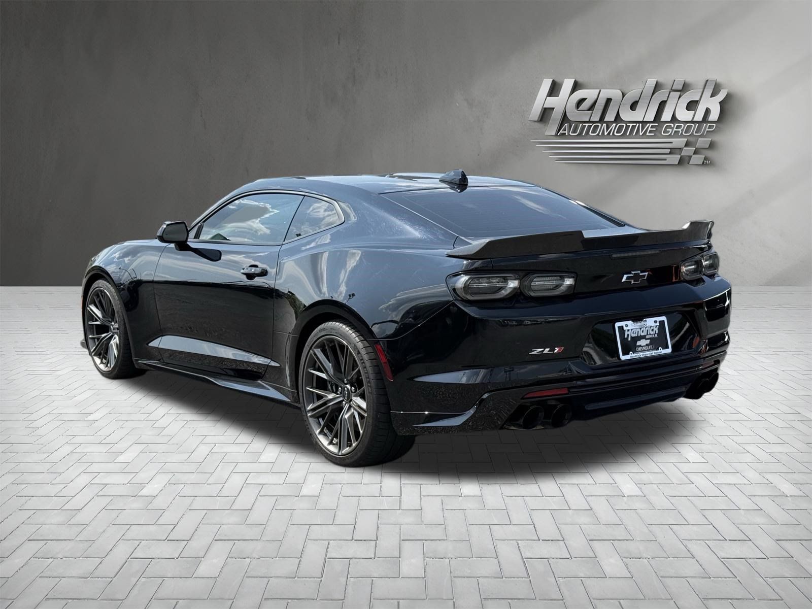 Used 2022 Chevrolet Camaro ZL1 RWD image 9