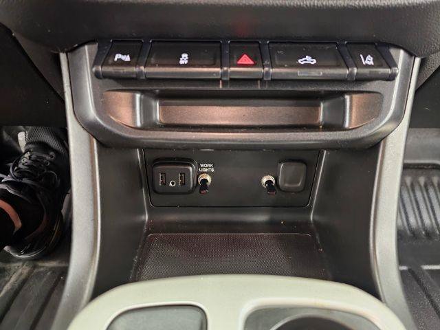 Used 2021 Chevrolet Colorado LT w/ Fleet Safety Package AWD/4WD image 17