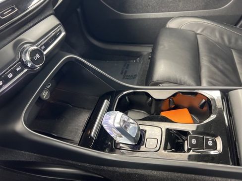 Used 2023 Volvo XC40 B5 Plus w/ Driver Assist Package image 19