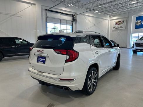 Used 2020 GMC Terrain Denali w/ Denali Premium Package image 7