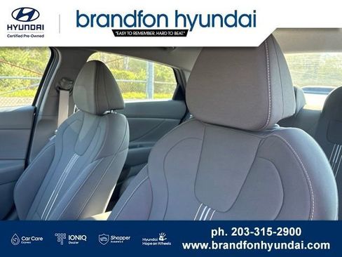 Used 2026 Hyundai Elantra Hybrid FWD image 22