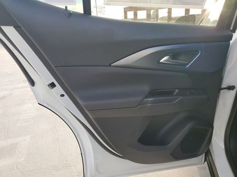 New 2026 Chevrolet Equinox EV LT image 15