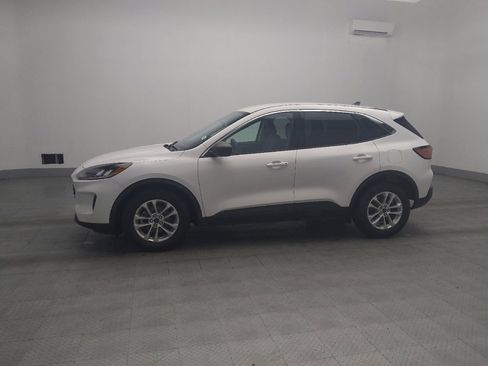 Used 2022 Ford Escape SE FWD image 2