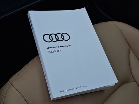 Used 2025 Audi Q7 3.0T Premium Plus w/ Premium Plus Package AWD/4WD image 27
