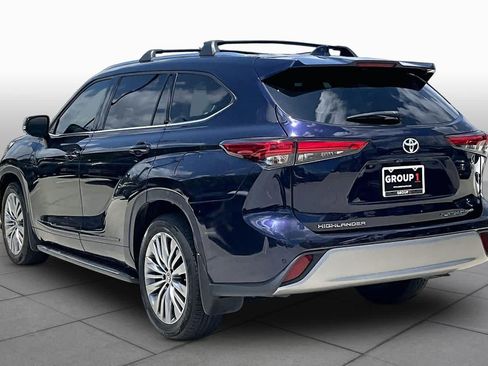 Used 2021 Toyota Highlander Platinum AWD/4WD image 12