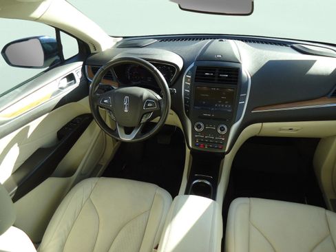 Used 2015 Lincoln MKC AWD w/ Equipment Group 102A Reserve image 11