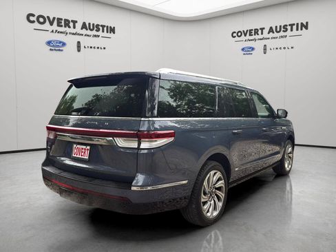 Used 2022 Lincoln Navigator L Reserve RWD image 5