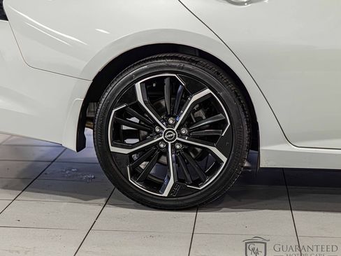 Used 2024 Nissan Altima 2.5 SR image 11