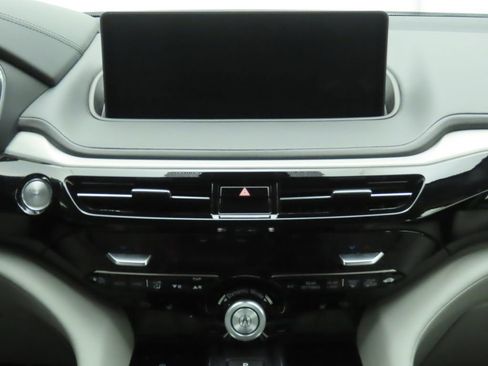 Used 2022 Acura MDX Technology image 14
