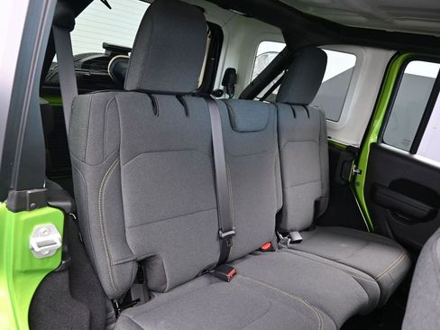 Used 2025 Jeep Wrangler Sport S image 43