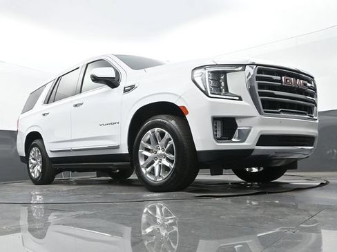 Used 2023 GMC Yukon SLT w/ SLT Premium Package AWD/4WD image 26