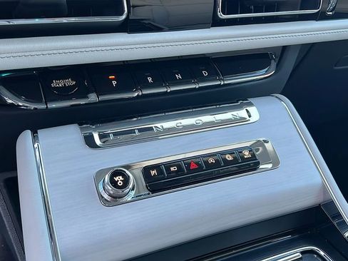 New 2025 Lincoln Aviator 2WD w/ Jet Appearance Package image 13