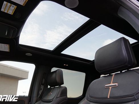 Used 2024 Ford F350 Platinum image 36