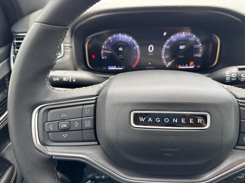 Used 2024 Jeep Wagoneer Series II AWD/4WD image 28