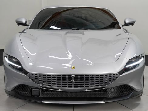 Used 2021 Ferrari Roma image 7