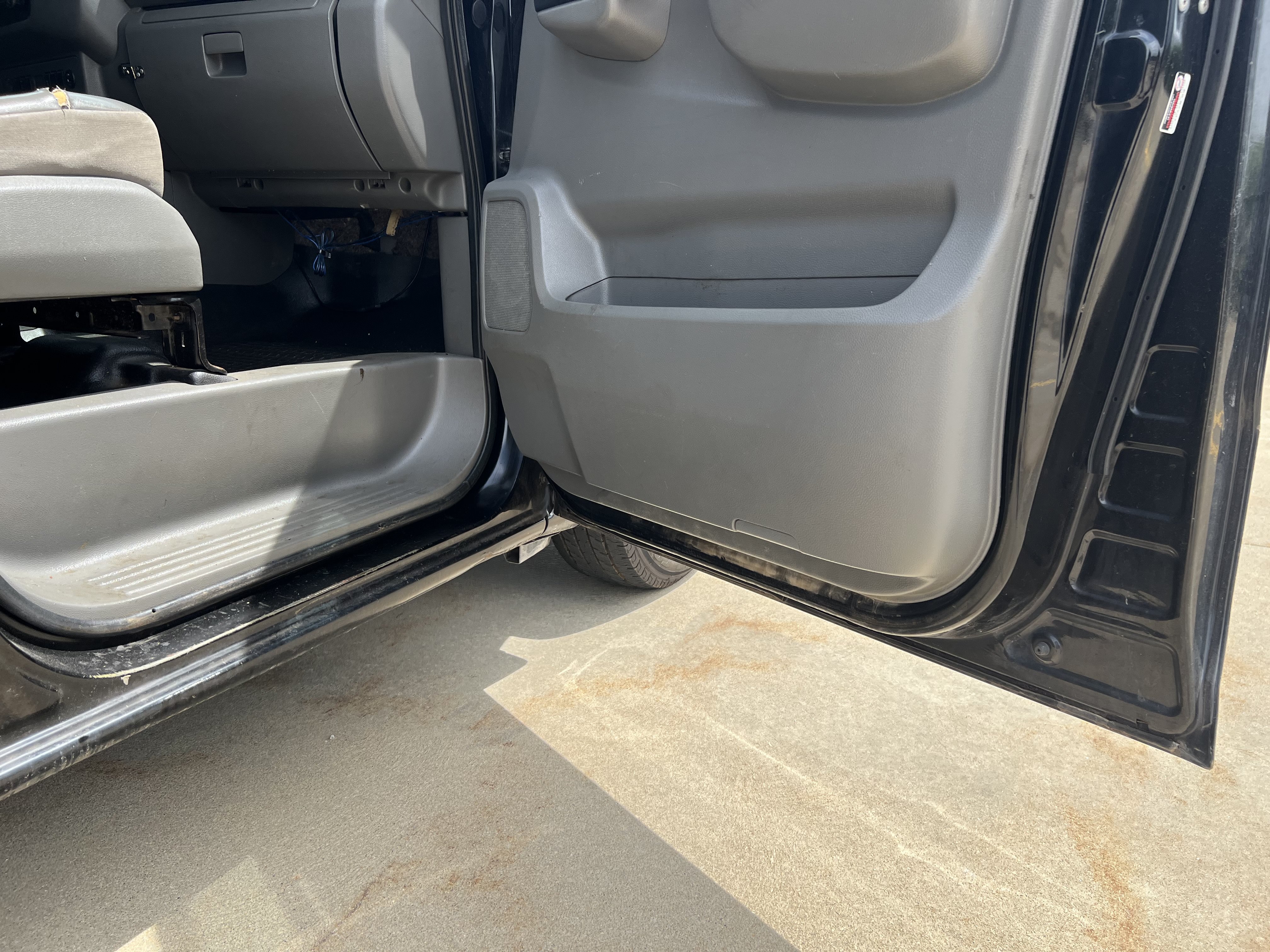 Used 2013 Nissan NV 2500 SV w/ Technology Pkg RWD image 28