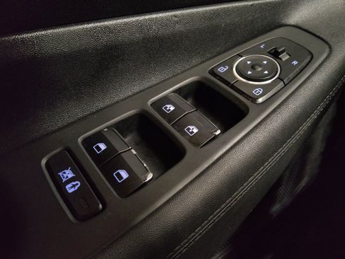 Used 2019 Hyundai Santa Fe SEL image 27