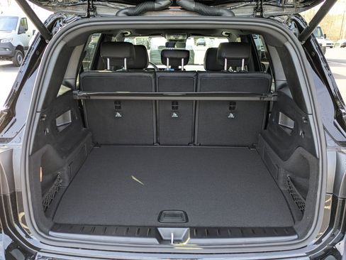 Certified 2025 Mercedes-Benz GLB 250 250 image 33