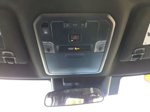 Used 2025 Toyota Tundra SR5 AWD/4WD image 19