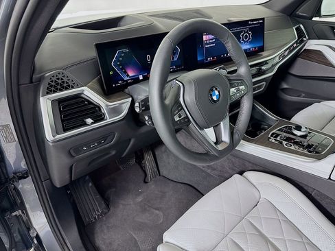 Used 2026 BMW X5 sDrive40i w/ Executive Package image 9