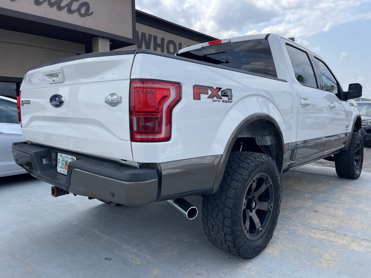 Used 2016 Ford F150 King Ranch w/ Equipment Group 601A Luxury AWD/4WD image 6
