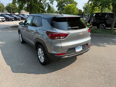 Used 2026 Chevrolet TrailBlazer LS w/ LS Convenience Package FWD image 3