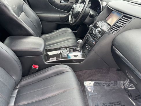 Used 2014 INFINITI QX70 AWD w/ Premium Package image 10
