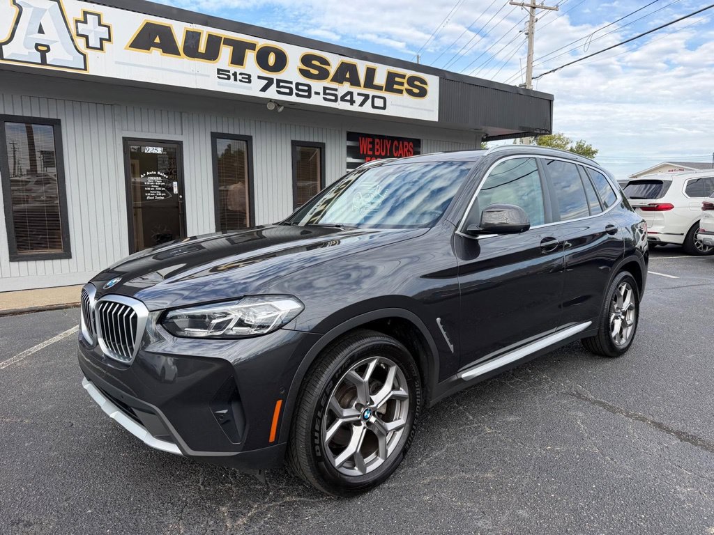 Used 2023 BMW X3 xDrive30i w/ Premium Package AWD/4WD image 2