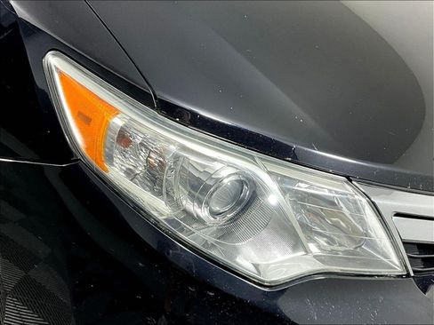 Used 2012 Toyota Camry XLE w/ Leather Pkg FWD image 32