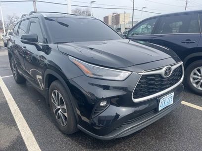 Used 2024 Toyota Highlander XLE