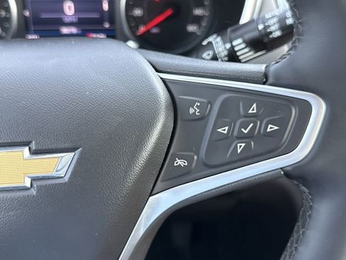 Used 2023 Chevrolet Equinox LT w/ Driver Convenience Package image 14