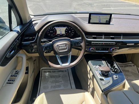 Used 2018 Audi Q7 3.0T Premium Plus w/ Premium Plus Package AWD/4WD image 2