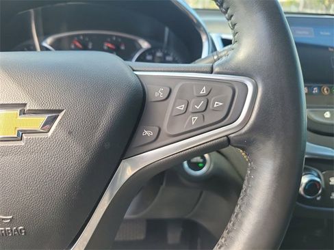 Used 2022 Chevrolet Equinox Premier image 18